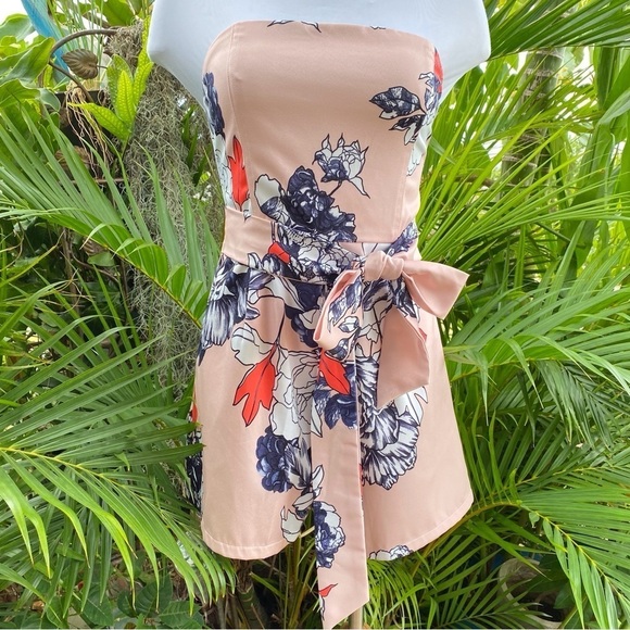 MORRIS DAY THE LABEL Stunning satiny Romper - Picture 12 of 17